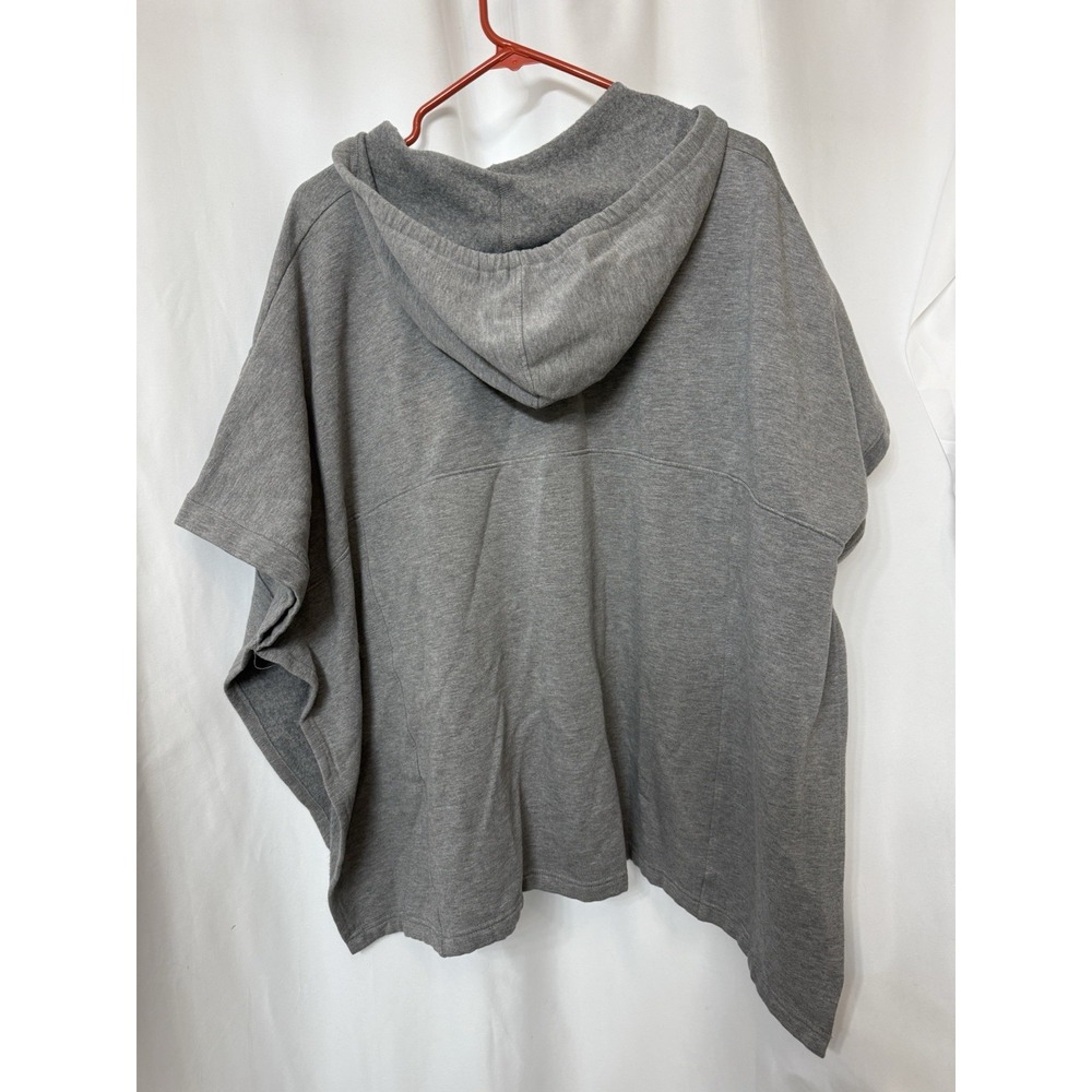 UGG Women's‎ Cape Blanket Sweatshirt Boxy Size M/L.  K13 - Picture 3 of 5